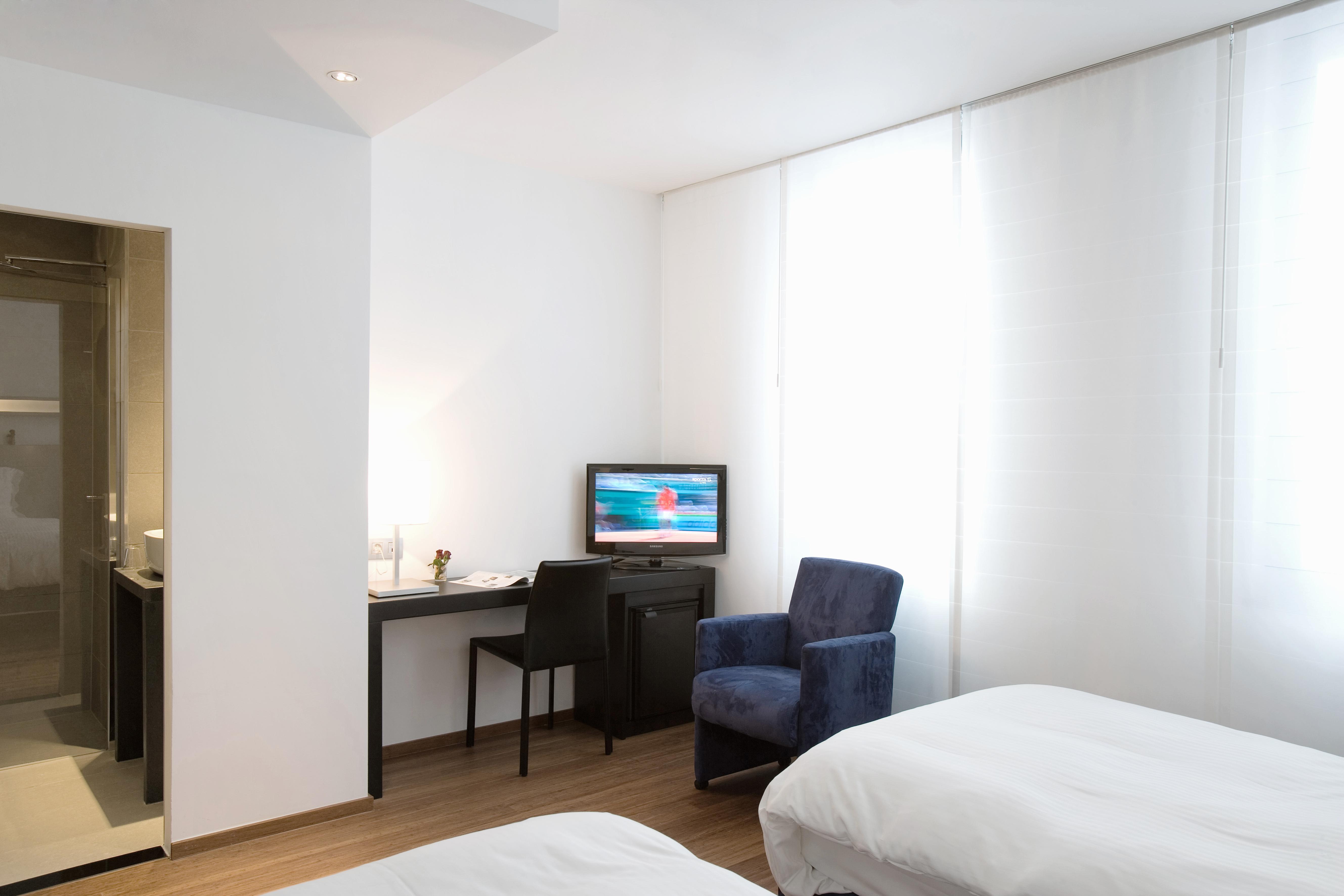 Hotel Aqua By Happyculture Saint-Gilles Rom bilde