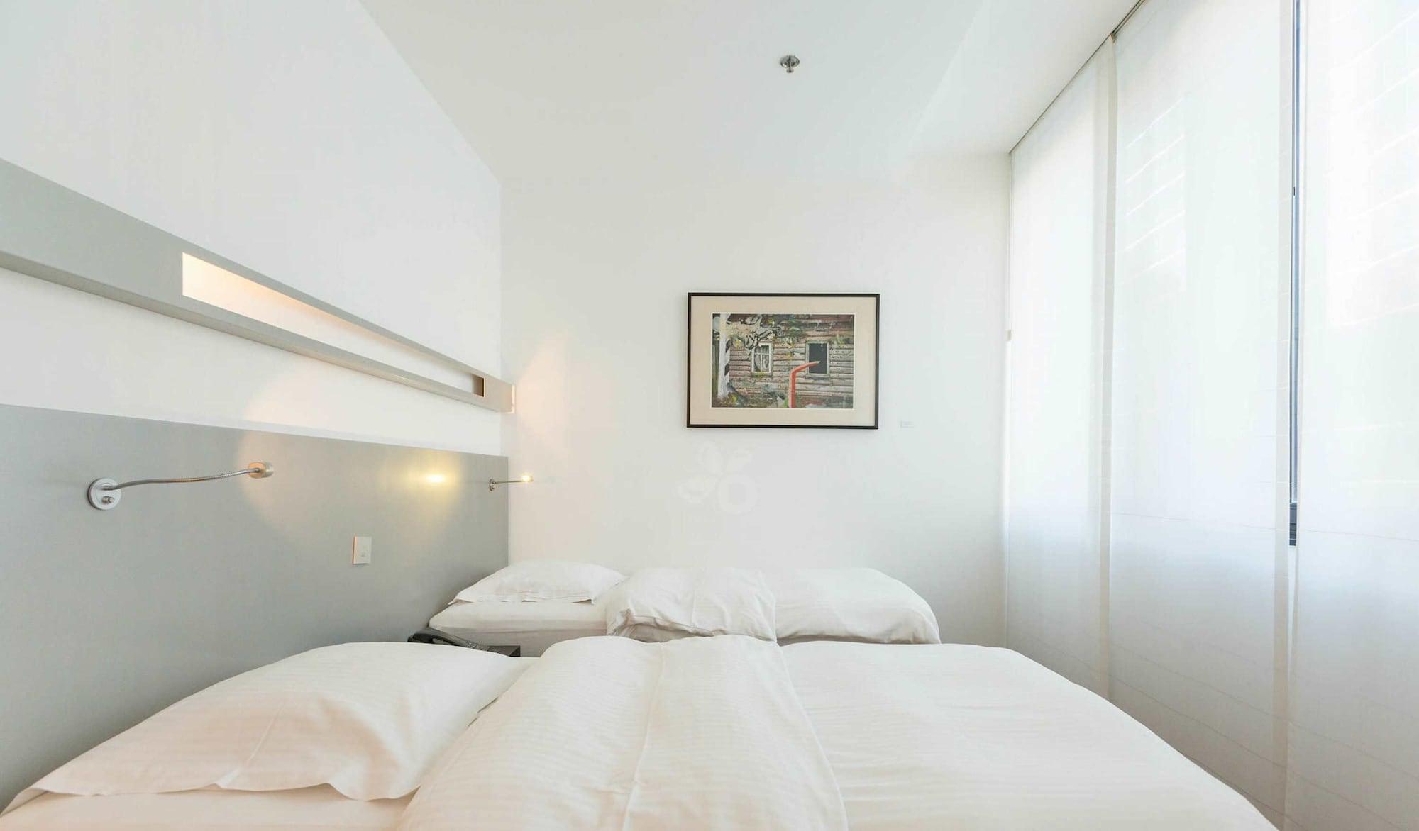 Hotel Aqua By Happyculture Saint-Gilles Rom bilde